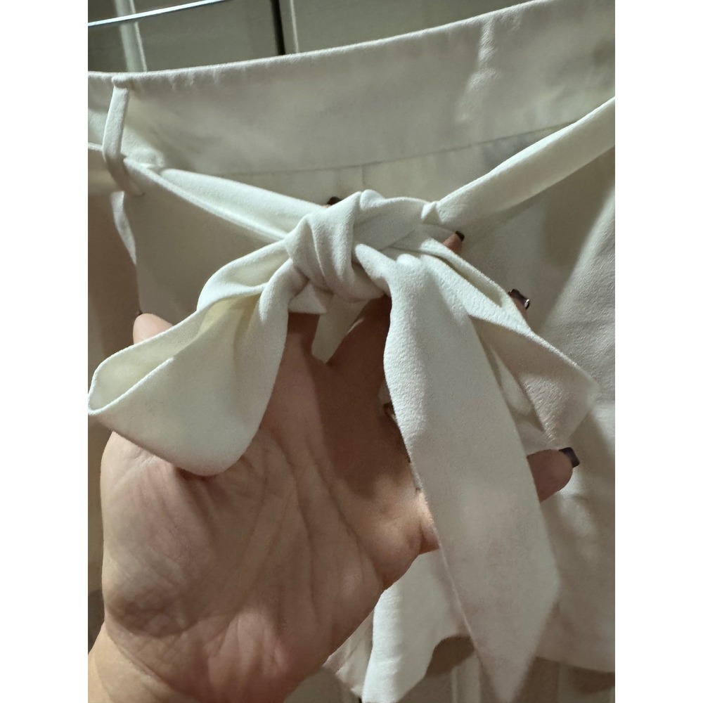 Express Women's Cream Tie Waist Shorts Size 10 Career Casual Party Mean‎ Girls - Picture 6 of 13
